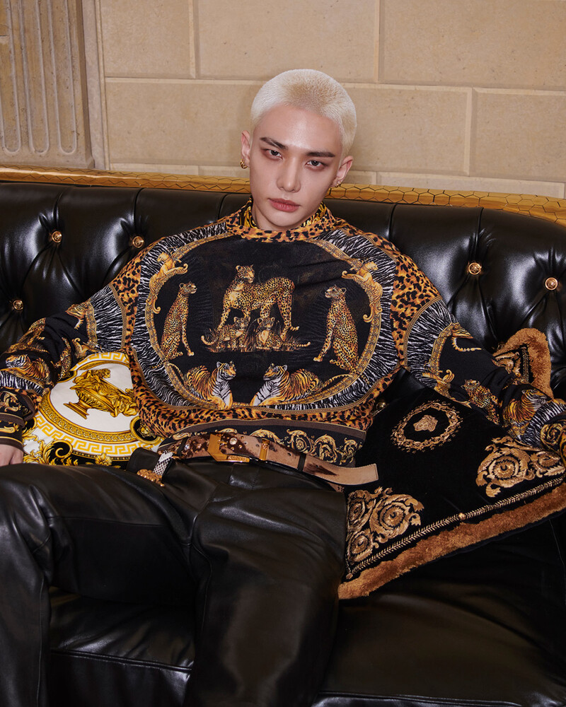 hyunjin-versace