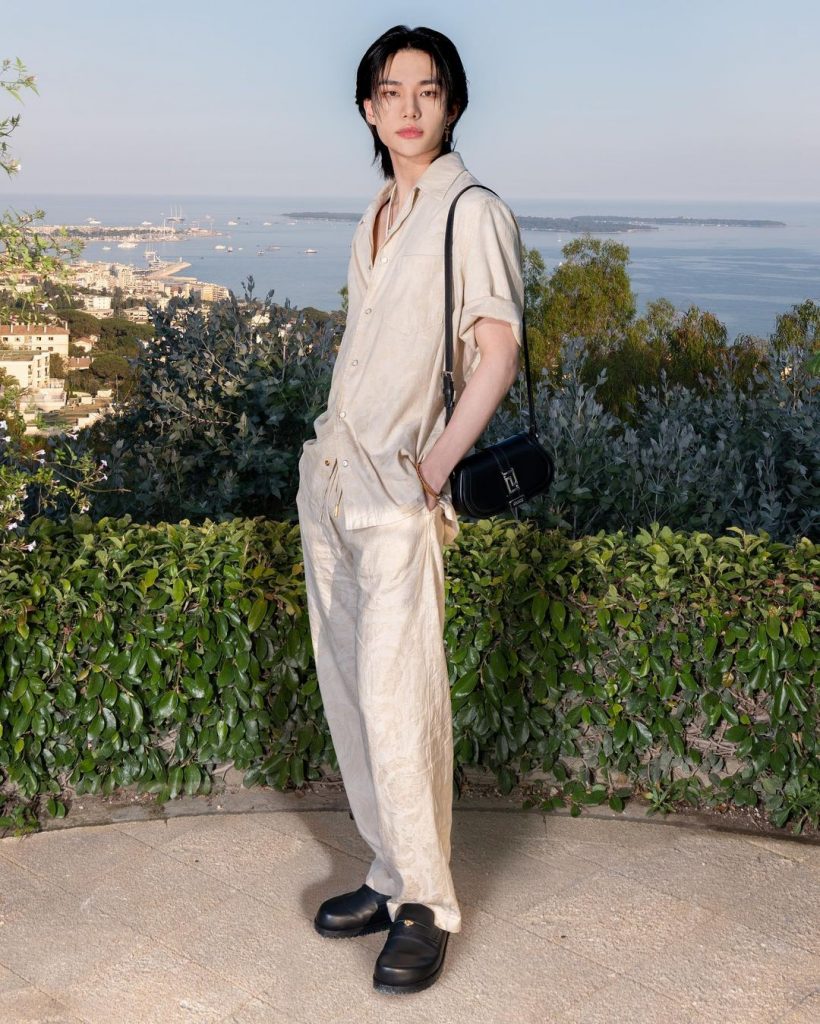 hyunjin-versace-la-vacanza